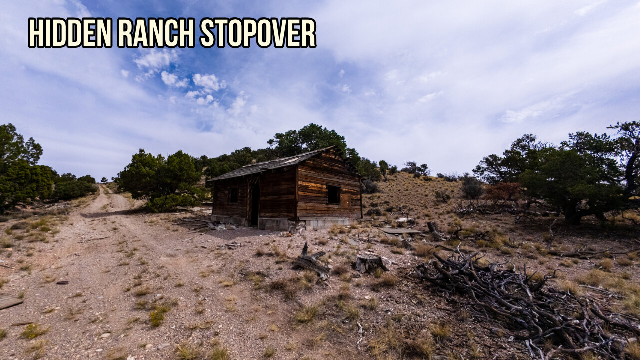 Exploring a Mysterious Cabin in the Wild!