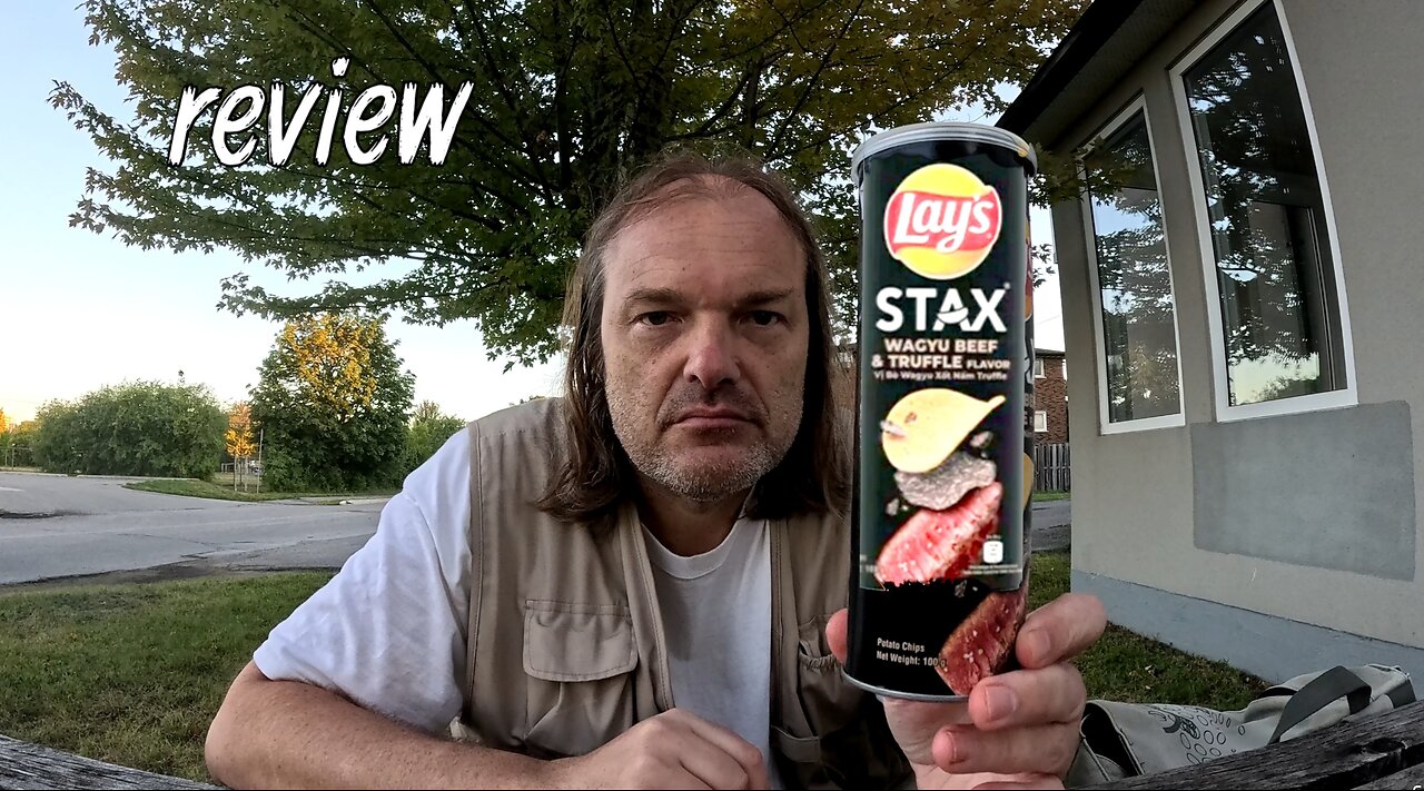 Lays Stax Wagyu Beef & Truffle Chips Review