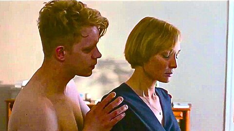 A young man sleeps with a 42-year-old woman😲 and continues to do so...🤫