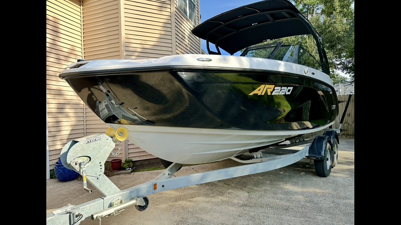 The Yamaha AR220 Jet Boat Walk-Around Tour & Information