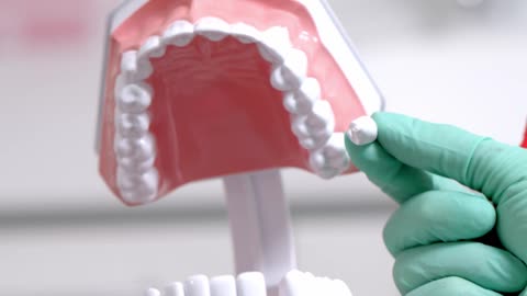 What Does “Free Dental Implants” Cover Under Australian Health Programs?