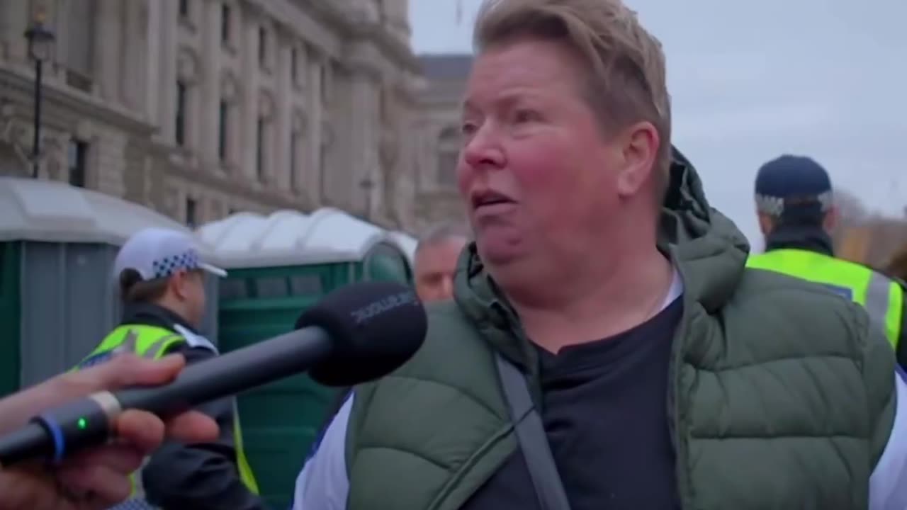 🚨🇬🇧Patriotic British Woman: “Why are we scared of standing up for our own