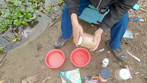 Crayfish Trapping in Rocky Lake Crevices