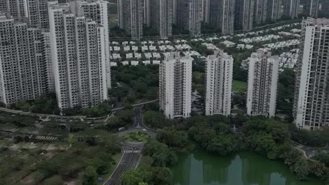 What’s with the Chinese ghost cities?? 🤔🤔