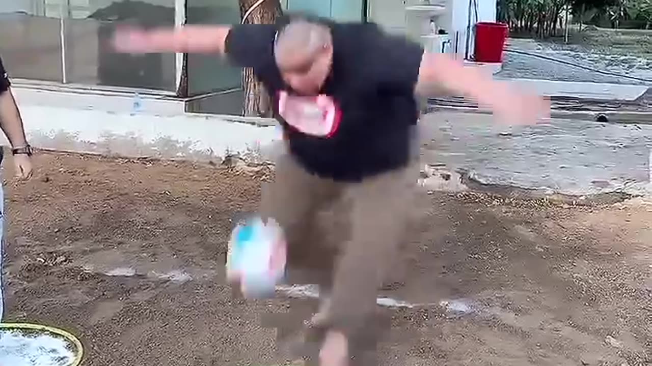 New funny video 🤣🤣🤣