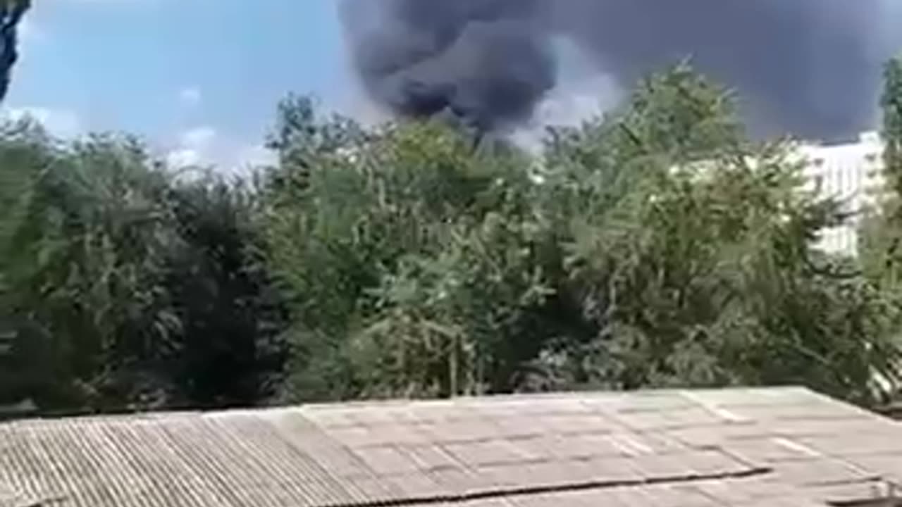 💥 Explosions are heard in Severodonetsk, Luhansk region, after strike of UAV.