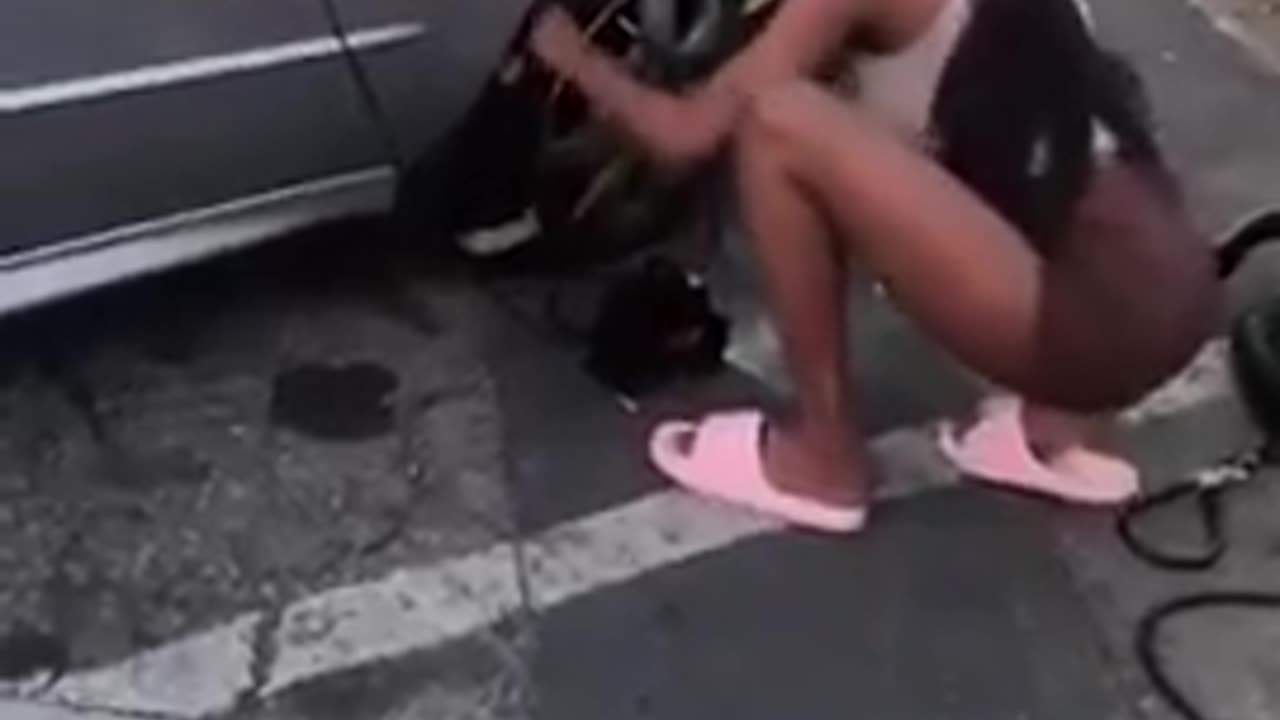 Incredible idea!!! - Innovative genius woman fixes tyre with masking tape!!!!