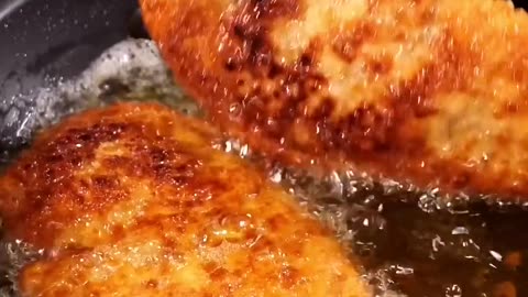 Chicken cullets with pasta