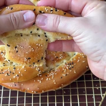 Pide bread This bread is soft, fluffy and incredibly easy to make.