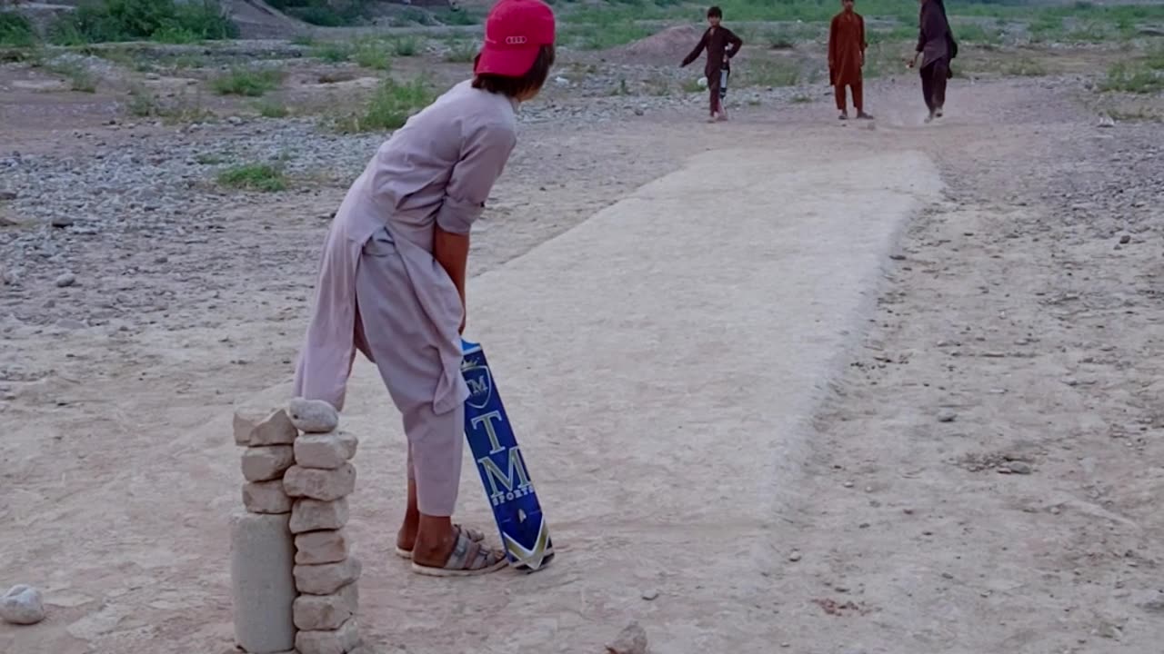 6 Balls, Wo Bhi Teez Tareen