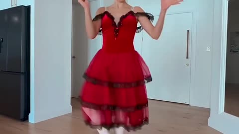 ROUND 1 💃 Viral TikTok dance trend! 🩰 #ballet #trend #viral #shorts #tiktoktrend