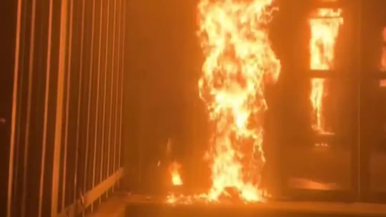 Undocumented North African asylum seekers burn down detention and repatriation