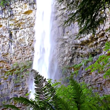 Chasing Waterfalls in Zimbabwe