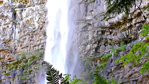 Chasing Waterfalls in Zimbabwe