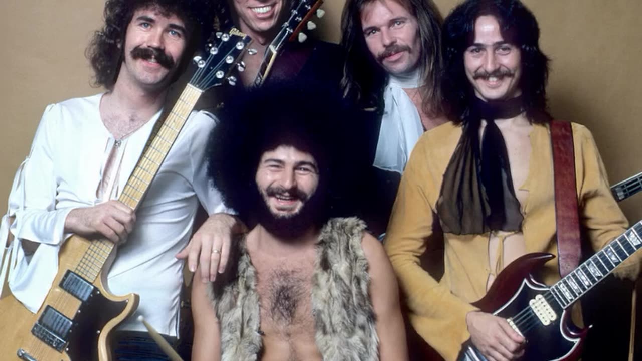 Happy "Heavenly" Birthday to BRAD DELP (Boston) ...