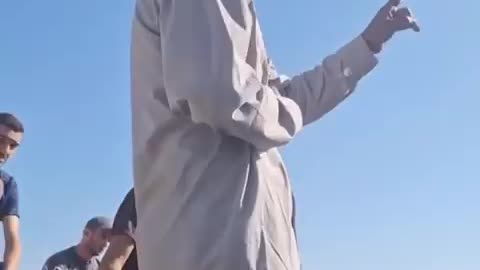 A powerful sermon on the grave of a martyr in Gaza