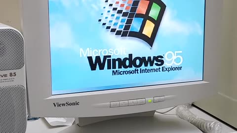 Computing like it's 1995 #retro #90s #vintage #nostalgia #asmr #satisfying #gaming #retro