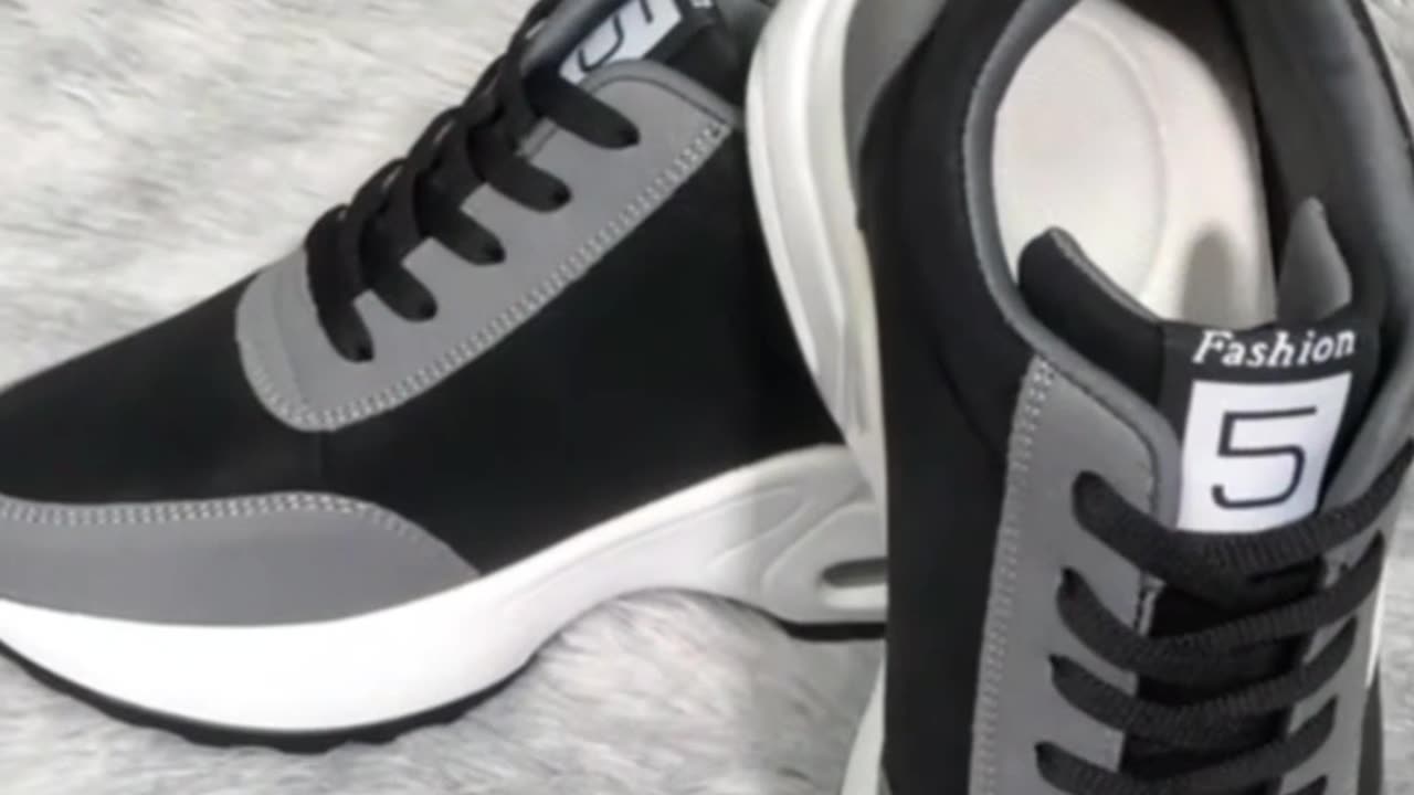 Women's Lace-up Front Chunky Sneakers