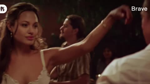 This look! This dance! Are you obsessed with it?