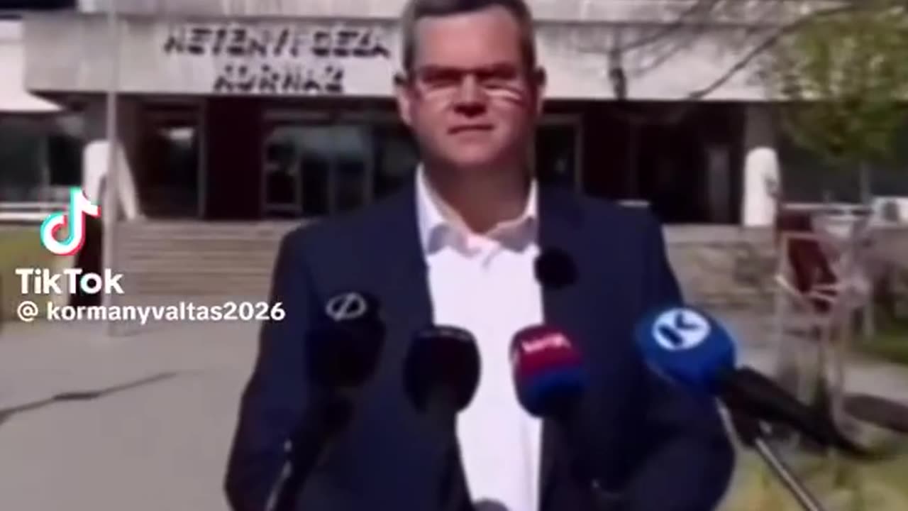 Takács Péter a faszerdőben piknikezett