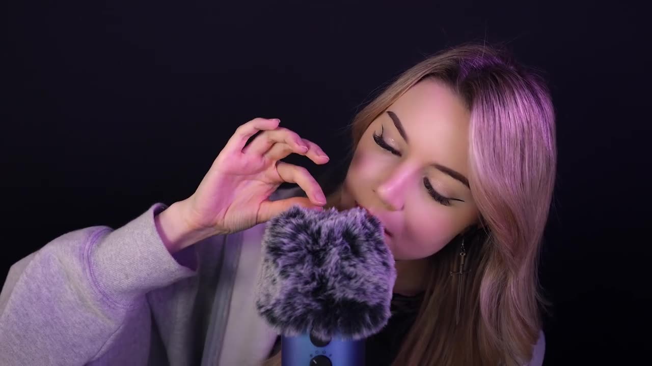 ASMR SPECIAL 85 - Fluffy Mic Brushing To Soothe Your Ears & Help You Sleep