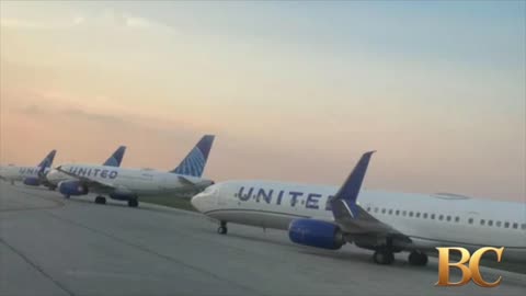 United Airlines ground stop sees all planes briefly held across U.S. and Canada