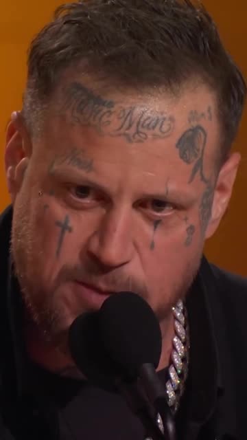 Jelly Roll Breaks Down in Powerful, Faith-Driven Speech Following Grammy Victory 😍