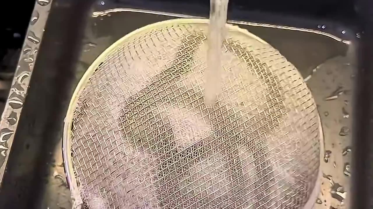 GENIUS Hack to Clean Your Sieve in SECONDS! 🤯 FOLLOW for More! LIKE if This Helped! ✨