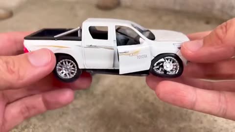 Crashing Toyota Hilux VS Mercedes X Class - Car Crash Test Cars Destruction in Slow Motion_part3