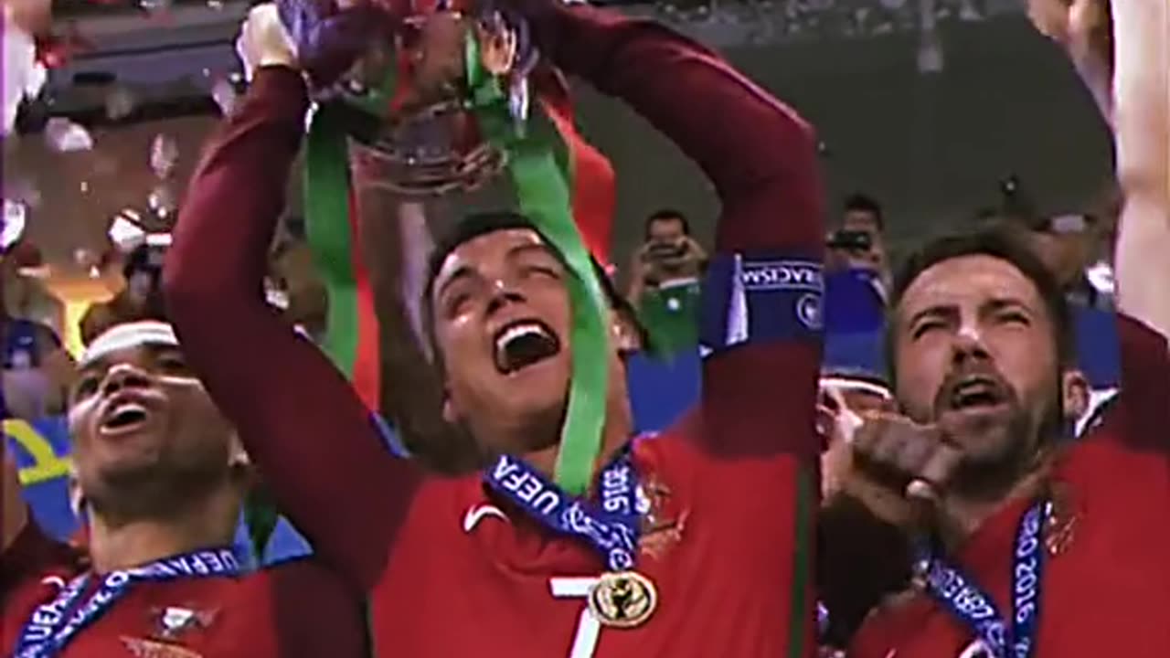 It would be great if Ronaldo became a coach #ronaldo #football