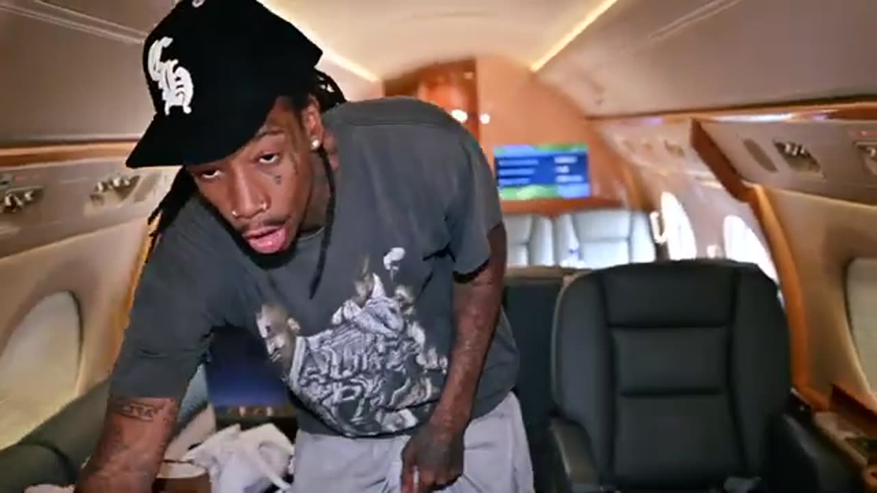 Wiz Khalifa - Crime Bud & Women [Official Video]