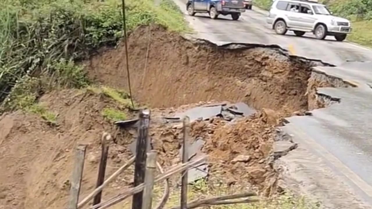 The experienced driver used a lot of intelligence to cross the broken road.