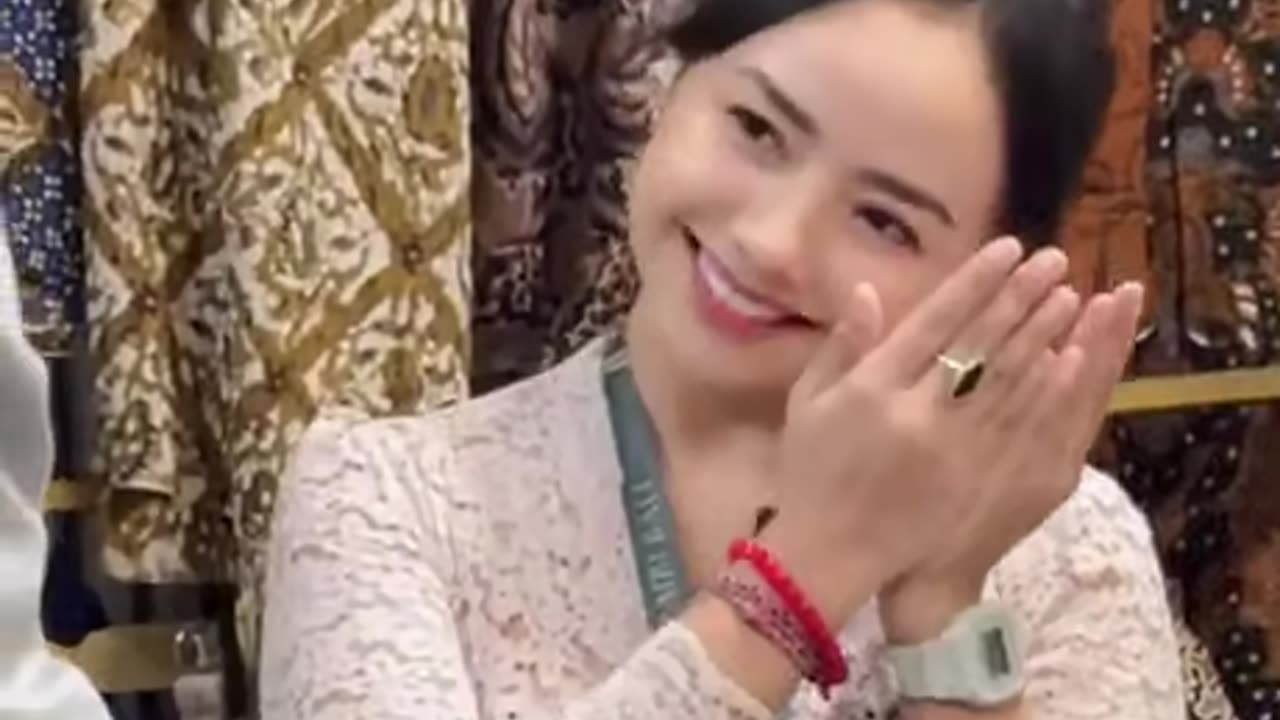 Peek A Boo Play Cute Fun