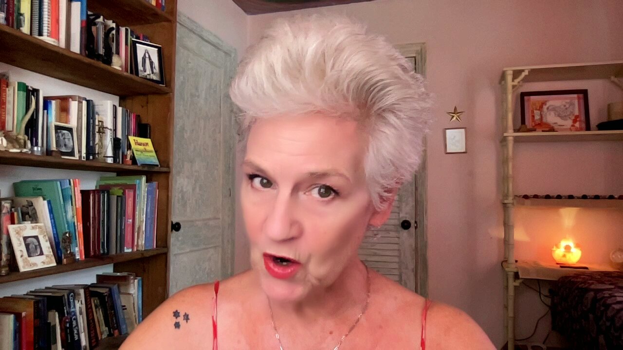 Lady Melody reads Mary Poppins-episode 4