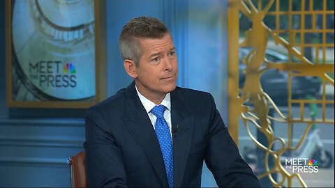 Transportation Sec Sounds Alarm on Outdated FAA System