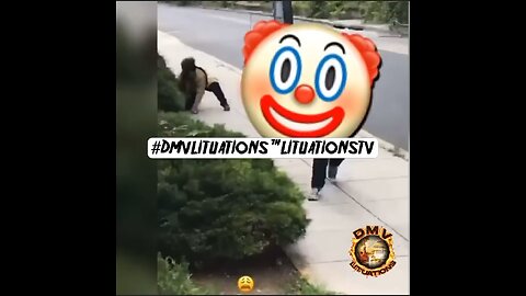 Coward attempts to steal women purse in southeast dc then the justice league of DC came out the blue