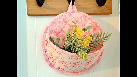 DIY Fabric Wall Pocket That Will Make Your Home Beautiful!