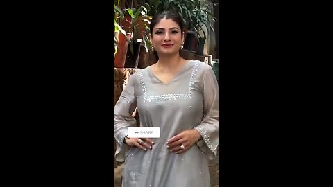 Bollywood Actress Raveena Tandon Spotted at Bandra Mumbai 🔥🥰❤️