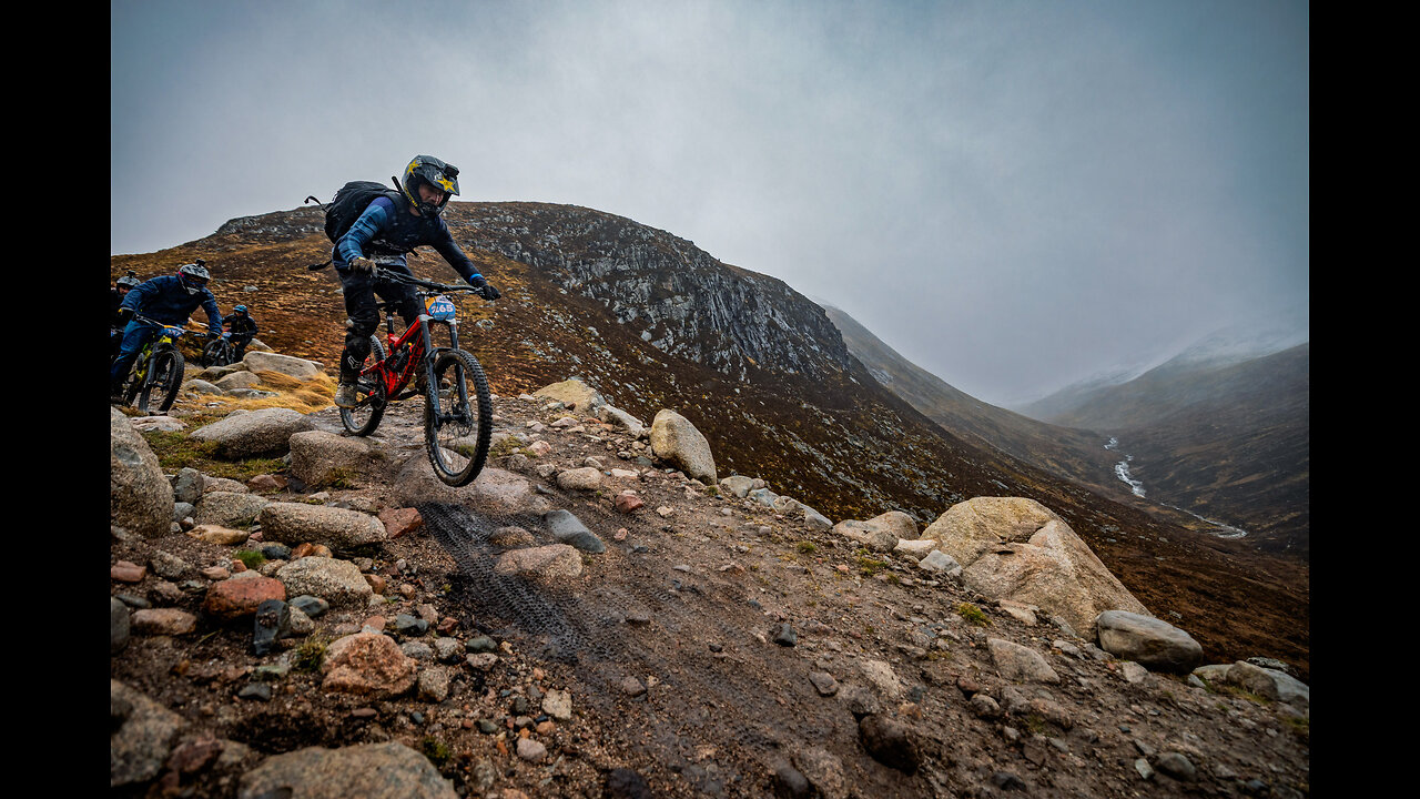 CARNAGE MADNESS Macavalanche 2025 MTB RACE Storm Fastest Bits Nevis Range Fort William viral short