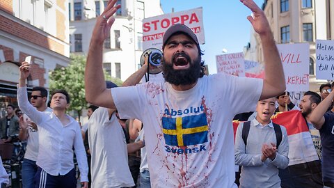 Immigrants claim that Swedes need to adapt to them