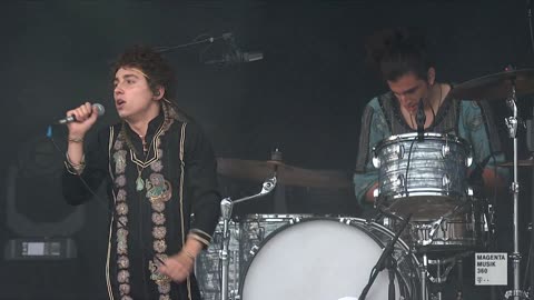 Highway Tune - Greta Van Fleet (live)