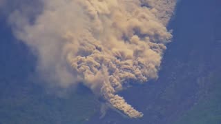 Pyroclastic flow NOW at Fuego in Guatemala…