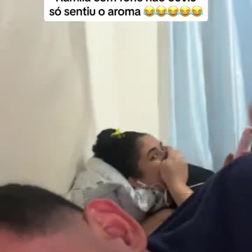 homem peidando #shorts (1).mp4