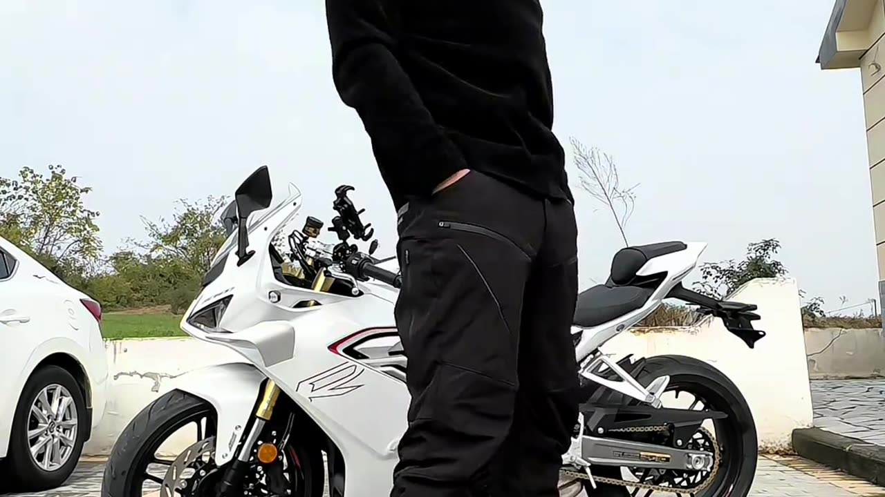 Changban Dasheng A pair of slim and tall cycling pants with appearance on the outside and protective
