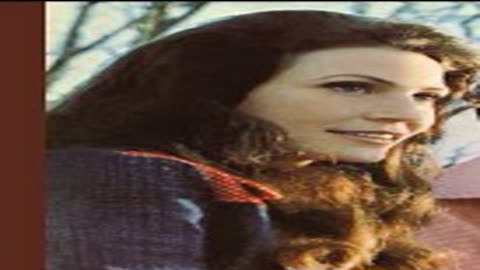 Loretta Lynn - Woman Of The World (Leave My World Alone)