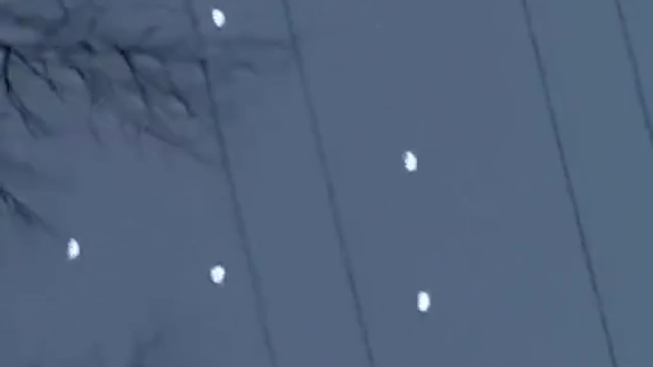 World News X - 🚨 BREAKING NEWS： What Was Spotted in the Sky？! 👀UFOs & UAPs 🌌