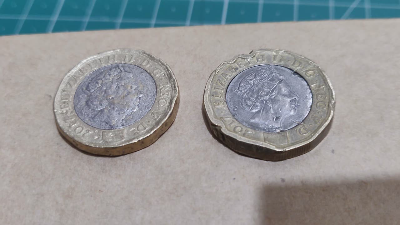 Watch Out For The Low Quality Fake Pound (£) Coins From The Hating Shop Keepers