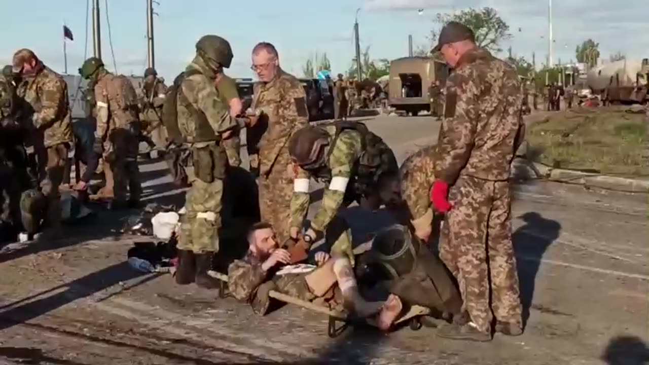 Ukraine - Russia Helping Wounded Ukraine Soldiers