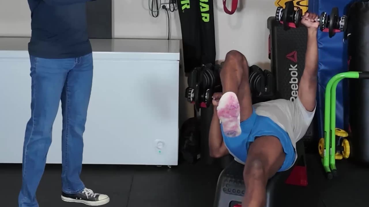 ALTERNATING CHEST PRESS CYCLE