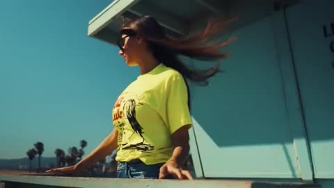 Mia Khalifa So excited for the re-launch.